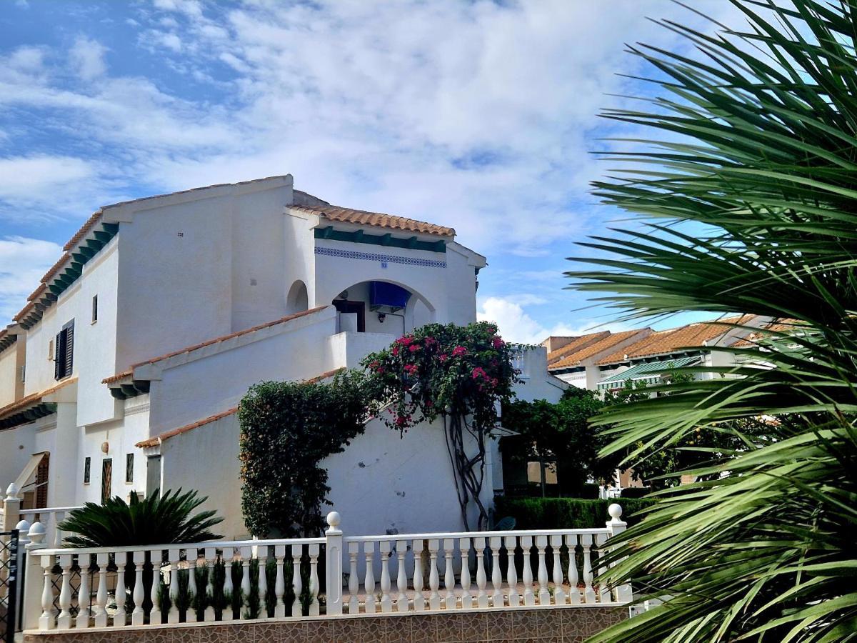 Lovely Apartment Near The Beach In Sunny La Mata Torrevieja Bagian luar foto