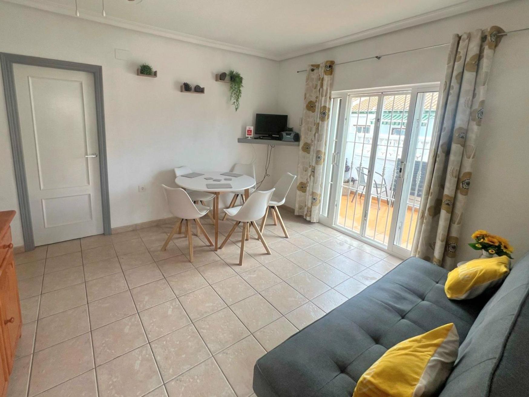 Lovely Apartment Near The Beach In Sunny La Mata Torrevieja Bagian luar foto