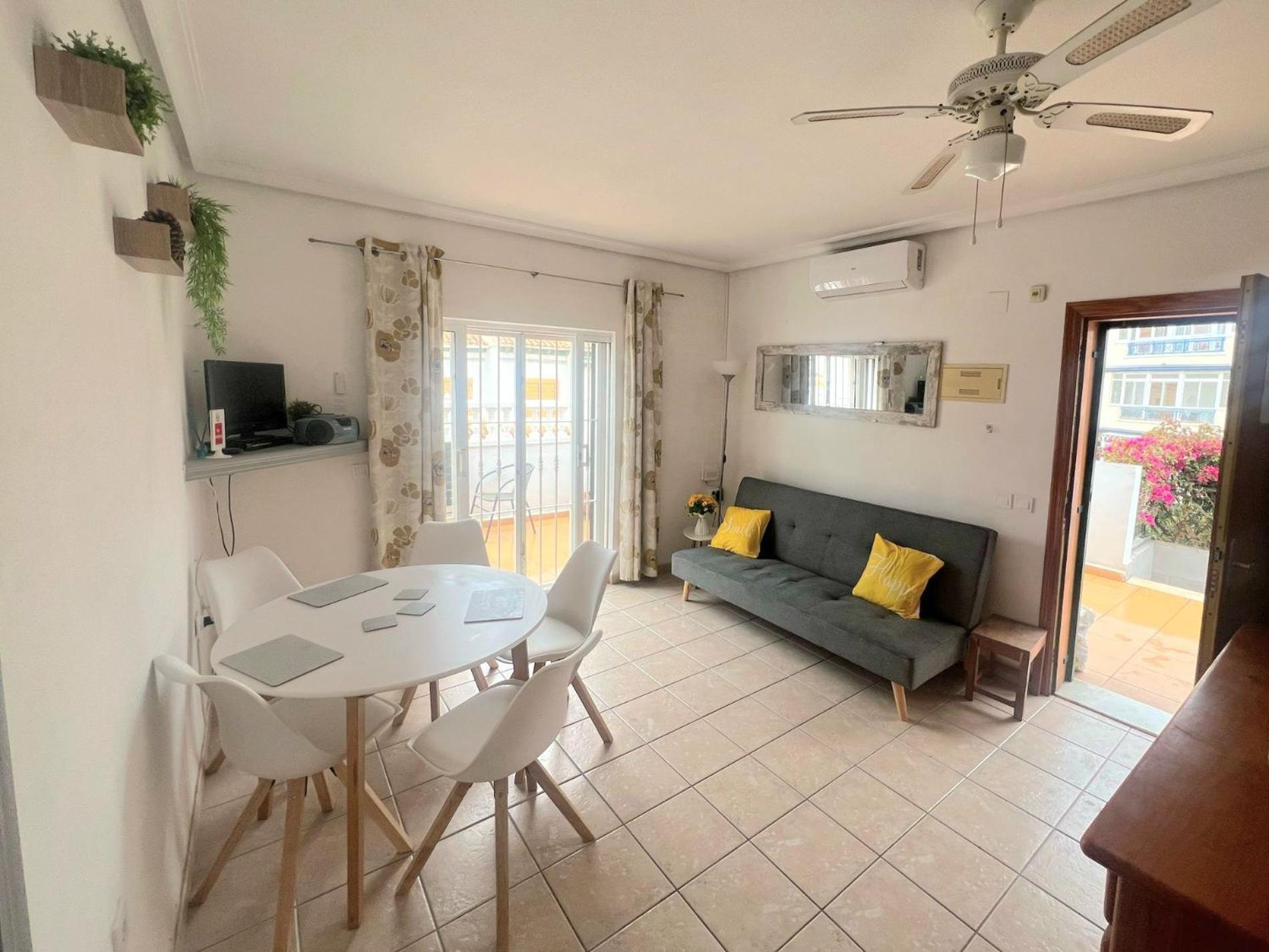 Lovely Apartment Near The Beach In Sunny La Mata Torrevieja Bagian luar foto